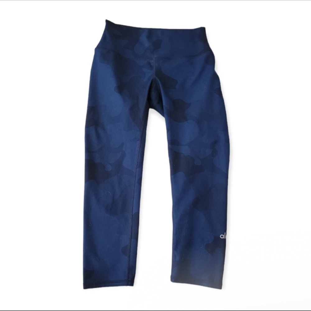Alo Yoga blue camo leggings